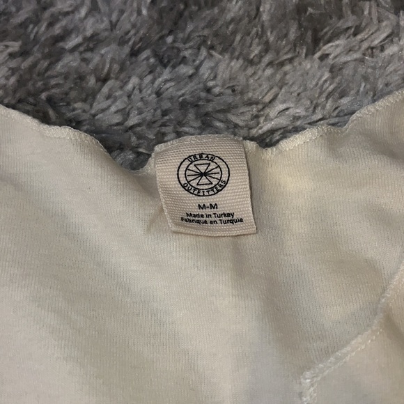 Urban Outfitters Crop Size M - Picture 2 of 3